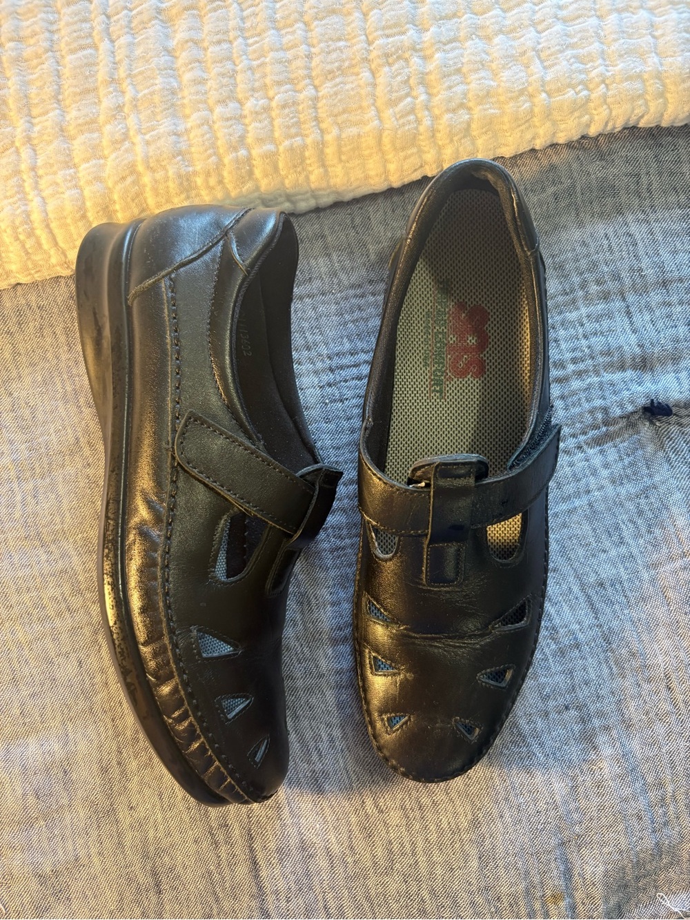 SAS Roamer Mary Jane shoes women’s size 9